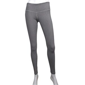 LULULEMON WUNDER UNDER LEGGINGS SIZE 6